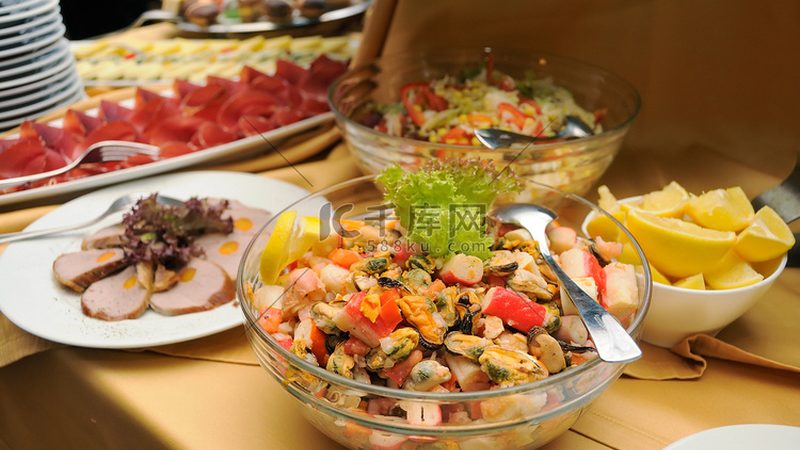 老年人饼干选购指南：营养与健康同行