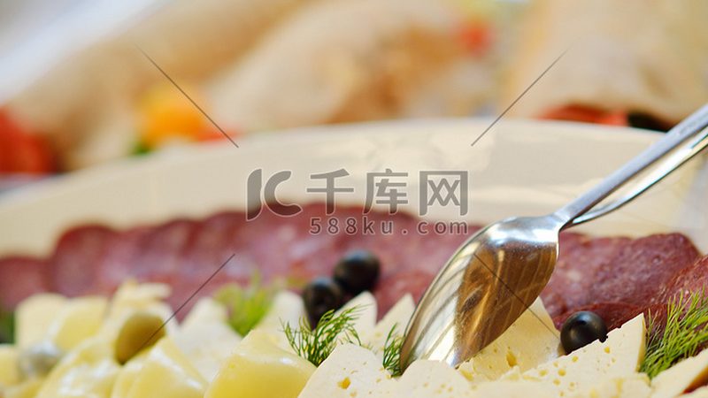 坚果炒货加盟代理：揭秘行业背后的秘密